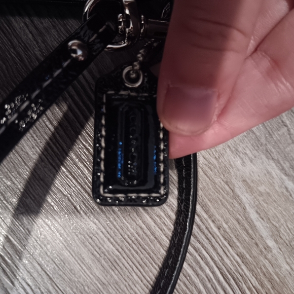 Coach Wristlet - Picture 6 of 8